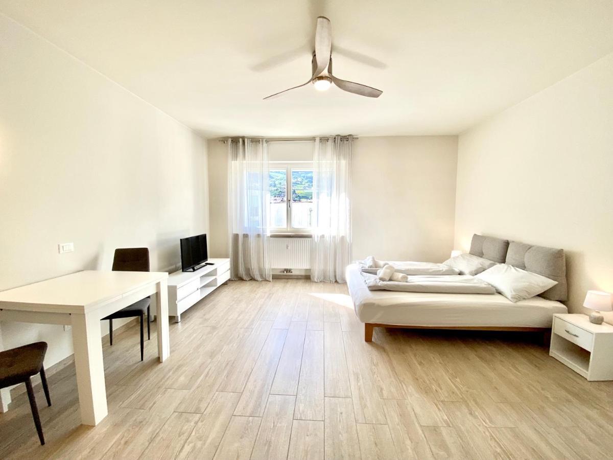 Bright Studio Apartment With Free Private Parking Мерано Экстерьер фото